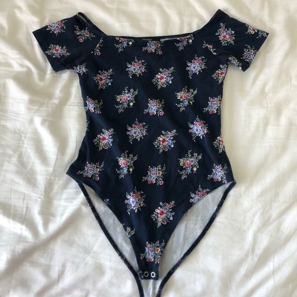 Size S Forever 21 floral bodysuit
